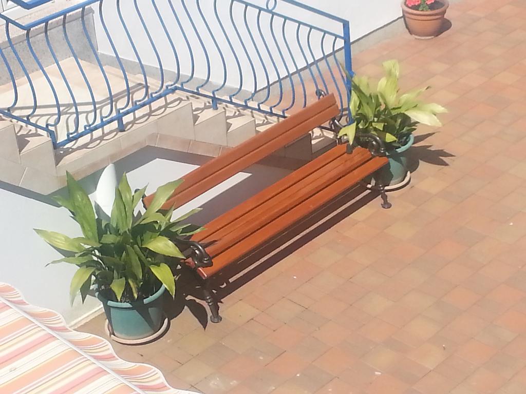Studio Apartments With Terrace Near Sea - Angela'S Apartments Zadar Exterior foto